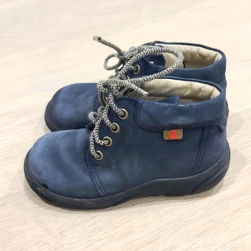 Ecco navy leather walker boots size eur 22 or US 6